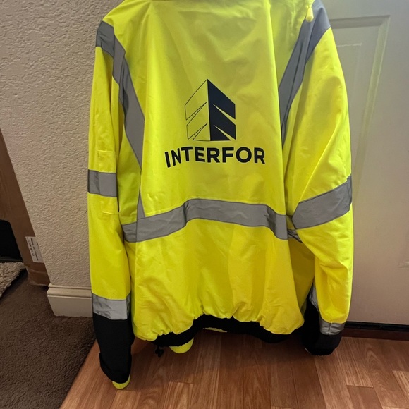 Safety Jacket - Picture 4 of 5